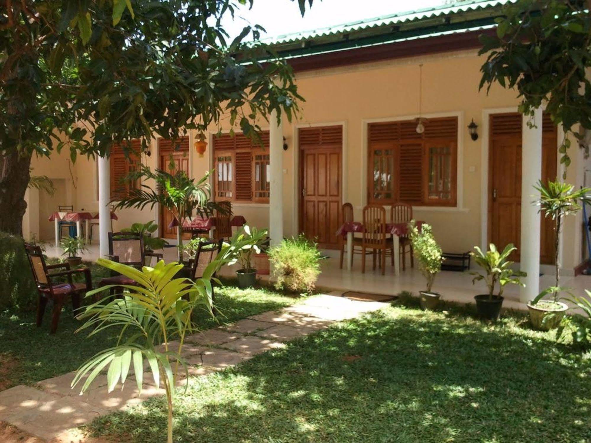 Tissa Resort Tissamaharama Bagian luar foto